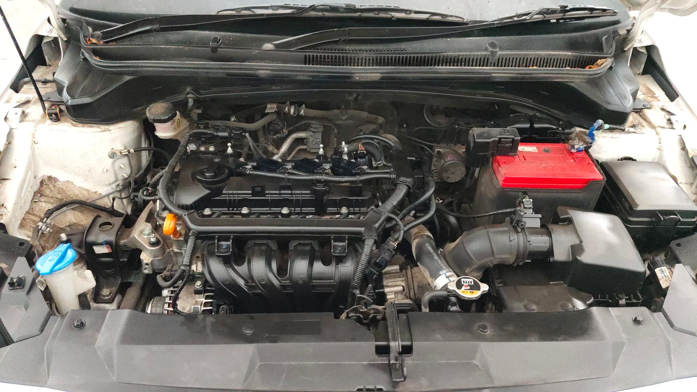 2021 Hyundai NEW I20 ASTA 1.2 MT, Petrol, Manual, 28,168 km, Engine View