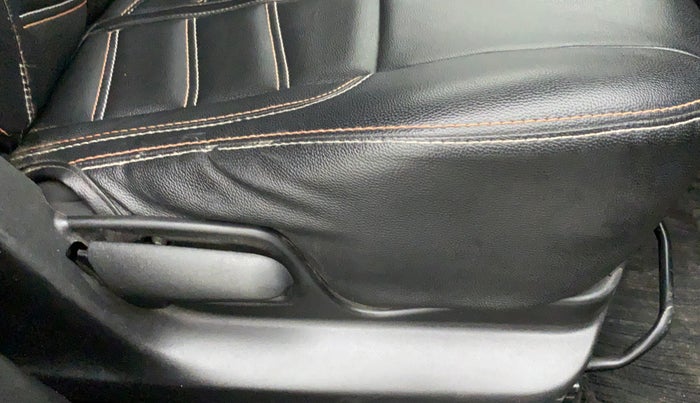 2017 Maruti Swift VXI, Petrol, Manual, 53,336 km, Driver Side Adjustment Panel