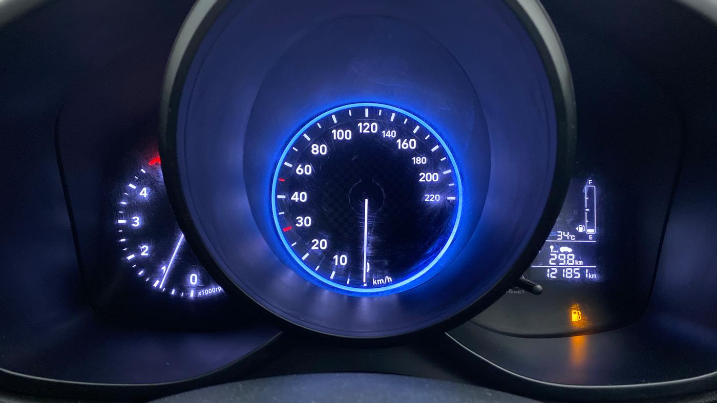 2021 Hyundai VENUE SX 1.5 CRDI, Diesel, Manual, 1,22,174 km, Odometer Image
