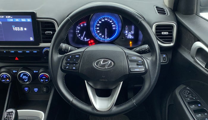 2021 Hyundai VENUE SX 1.5 CRDI, Diesel, Manual, 1,22,174 km, Steering Wheel Close Up