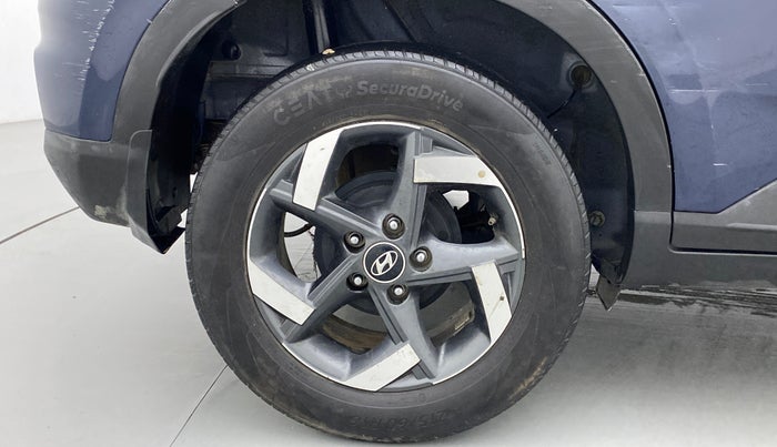 2021 Hyundai VENUE SX 1.5 CRDI, Diesel, Manual, 1,22,174 km, Right Rear Wheel
