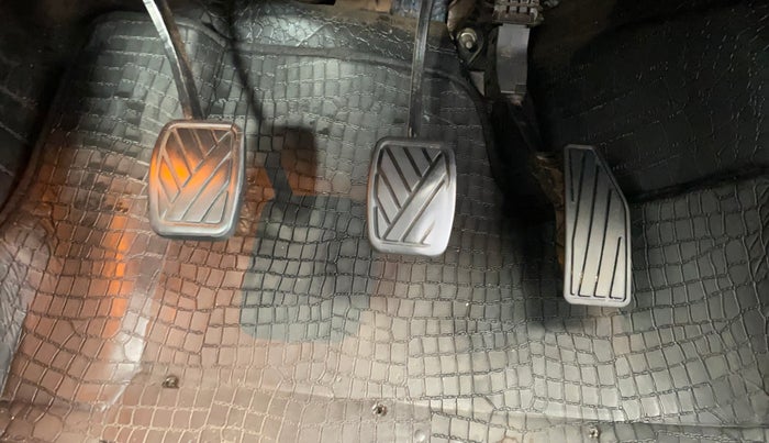 2021 Toyota Glanza G, Petrol, Manual, 75,777 km, Pedals