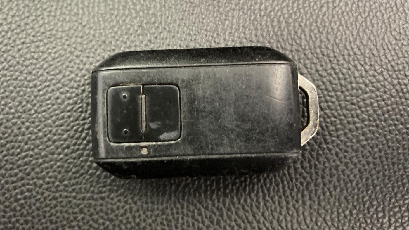 2021 Toyota Glanza G, Petrol, Manual, 75,777 km, Key Close Up