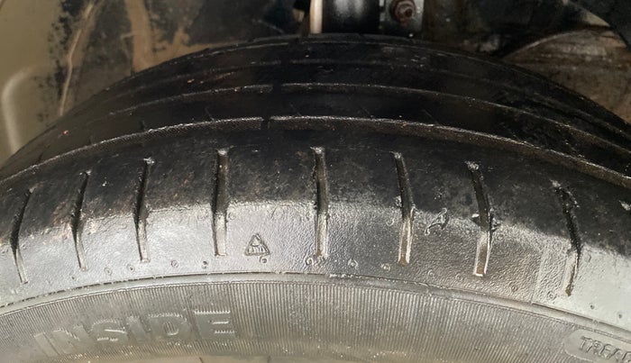 2021 Toyota Glanza G, Petrol, Manual, 75,777 km, Right Front Tyre Tread