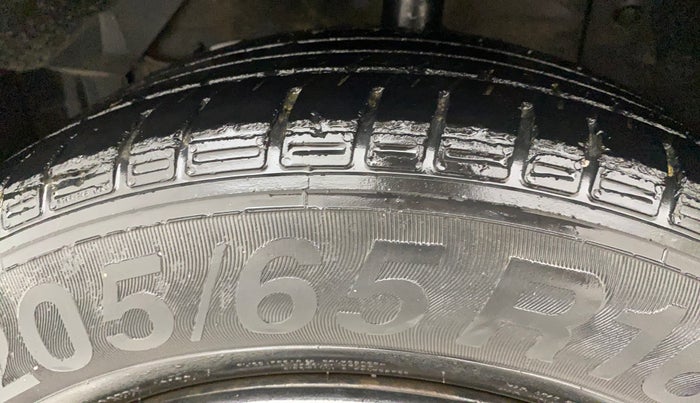 2018 Maruti Vitara Brezza VDI, Diesel, Manual, 72,249 km, Left Front Tyre Tread