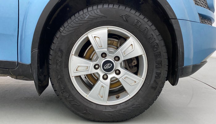 2013 Mahindra XUV500 W8 FWD, Diesel, Manual, 73,303 km, Right Front Wheel