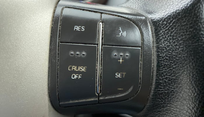 2013 Mahindra XUV500 W8 FWD, Diesel, Manual, 73,303 km, Adaptive Cruise Control
