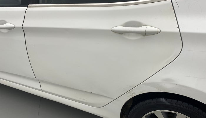 2016 Hyundai Verna 1.6 CRDI SX, Diesel, Manual, 80,425 km, Rear left door - Slightly dented