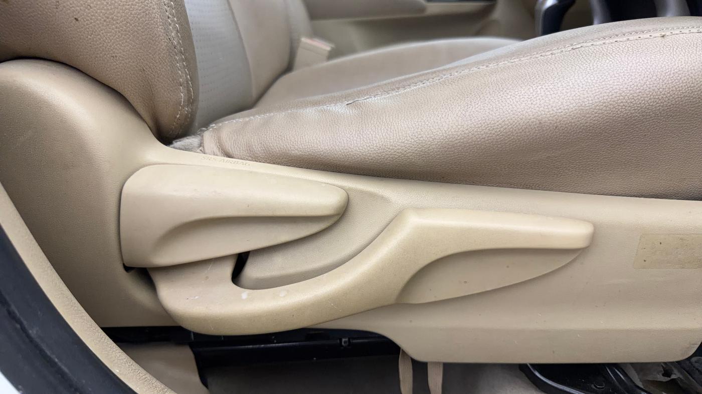 2018 Toyota YARIS V CVT, Petrol, Automatic, 53,045 km, Driver Side Adjustment Panel