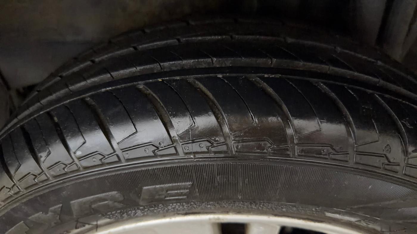 2018 Toyota YARIS V CVT, Petrol, Automatic, 53,045 km, Left Rear Tyre Tread