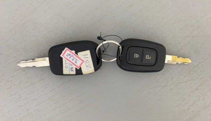 2020 Renault Kwid RXT 1.0 AMT (O), Petrol, Automatic, 24,141 km, Key Close Up