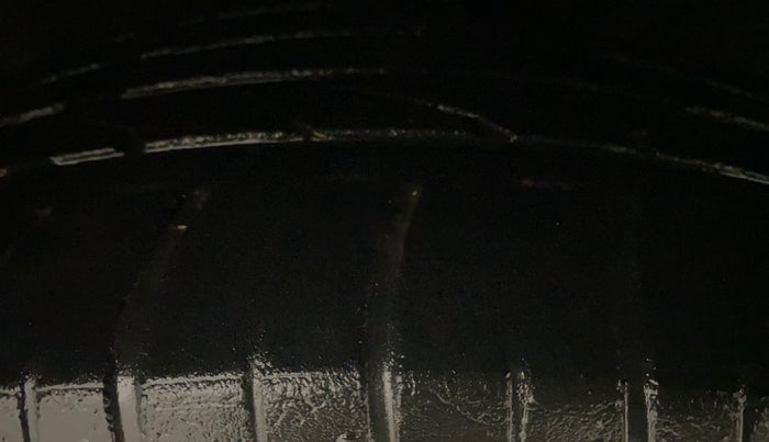 2017 Hyundai Creta SX PLUS AT 1.6 PETROL, Petrol, Automatic, 94,137 km, Right Front Tyre Tread