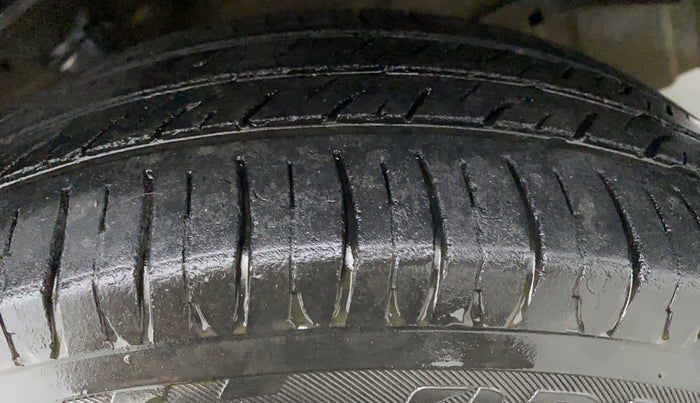 2012 Maruti Wagon R 1.0 VXI, Petrol, Manual, 61,609 km, Left Rear Tyre Tread
