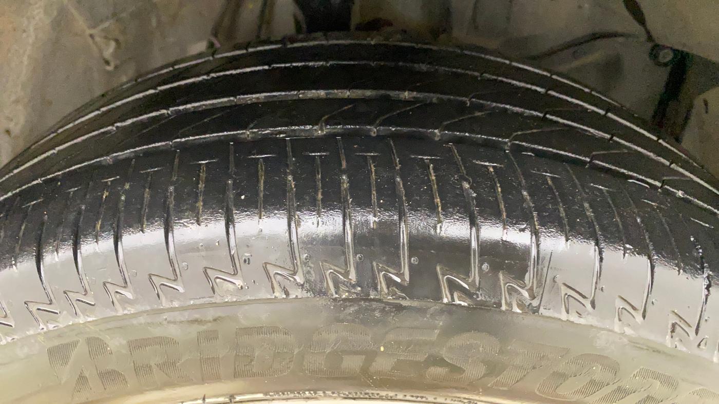 2023 Honda ELEVATE ZX CVT, Petrol, Automatic, 35,002 km, Right Front Tyre Tread