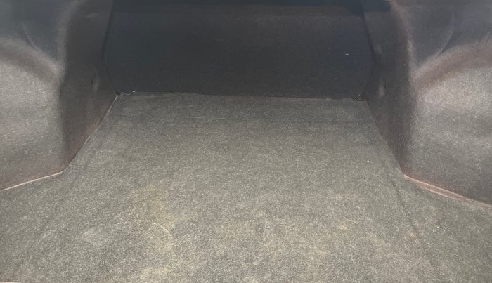 2017 Maruti Ciaz DELTA 1.4 MT PETROL, Petrol, Manual, 1,14,218 km, Boot Inside