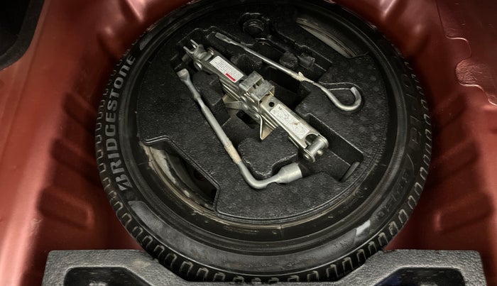 2017 Maruti Ciaz DELTA 1.4 MT PETROL, Petrol, Manual, 1,14,218 km, Spare Tyre