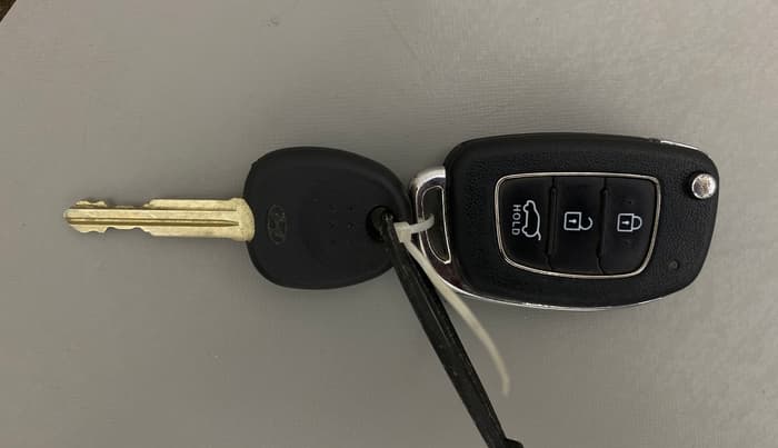 2017 Hyundai Elite i20 ASTA 1.4 CRDI, Diesel, Manual, 1,09,746 km, Key Close Up