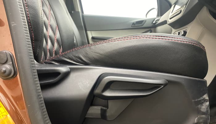 2025 Tata Tiago XT PETROL, Petrol, Manual, 11,150 km, Driver Side Adjustment Panel