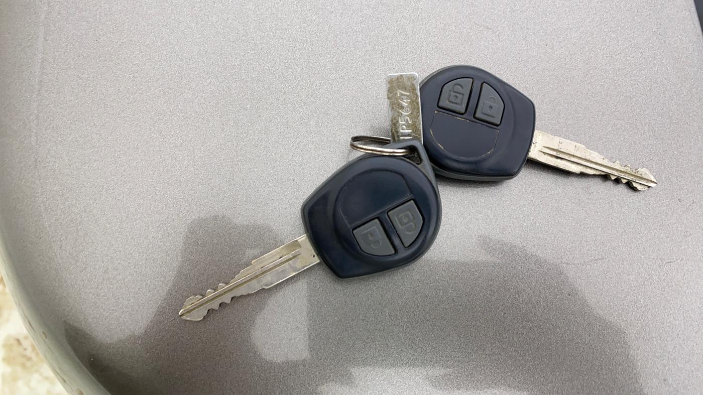 2016 Maruti Swift Dzire VXI, Petrol, Manual, 9,988 km, Key Close Up