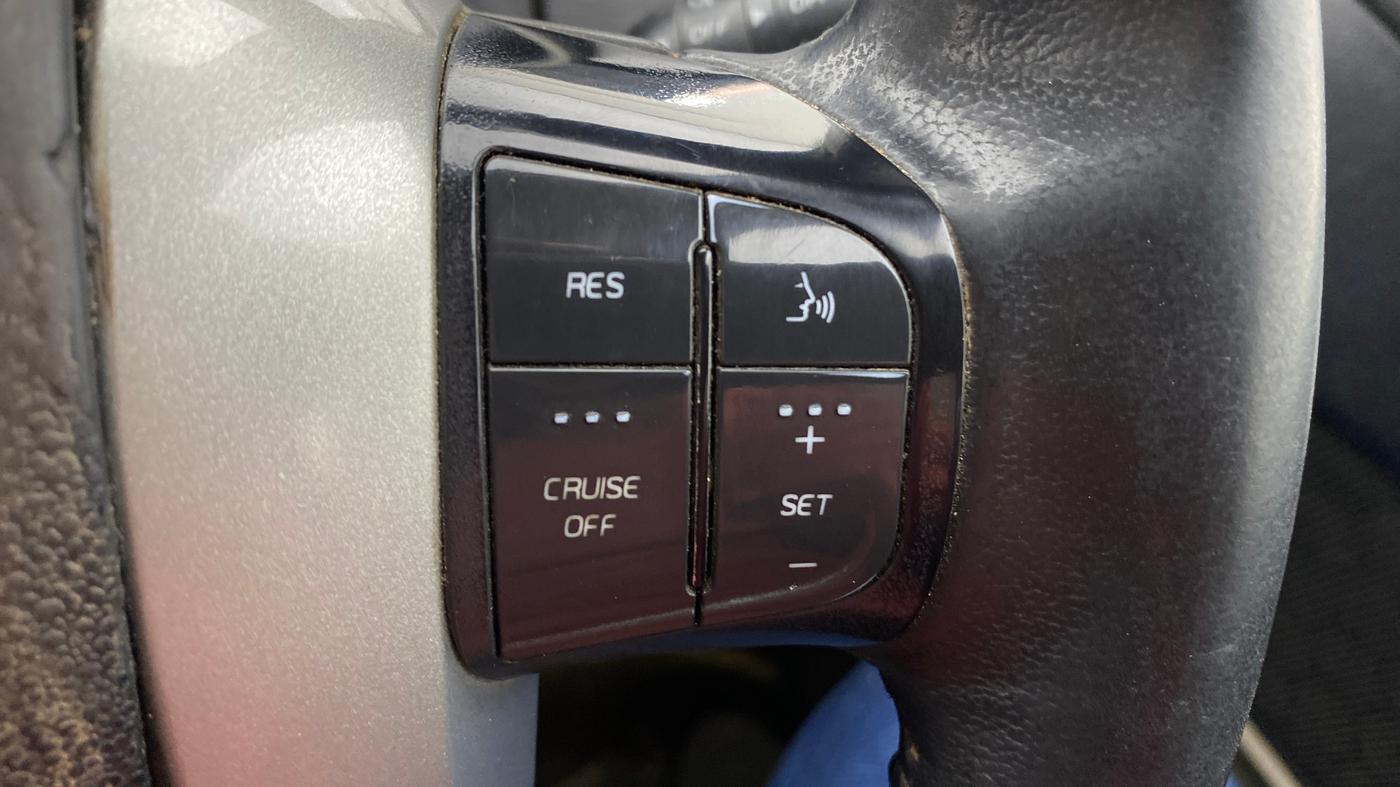 2017 Mahindra XUV500 W10 AT, Diesel, Automatic, 97,664 km, Adaptive Cruise Control