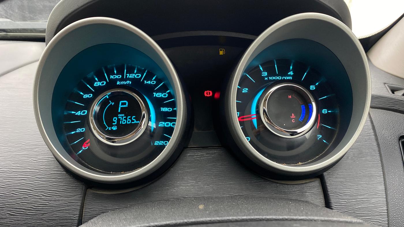 2017 Mahindra XUV500 W10 AT, Diesel, Automatic, 97,664 km, Odometer Image