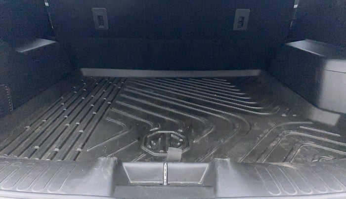 2020 MG HECTOR SHARP 1.5 DCT PETROL, Petrol, Automatic, 75,186 km, Boot Inside