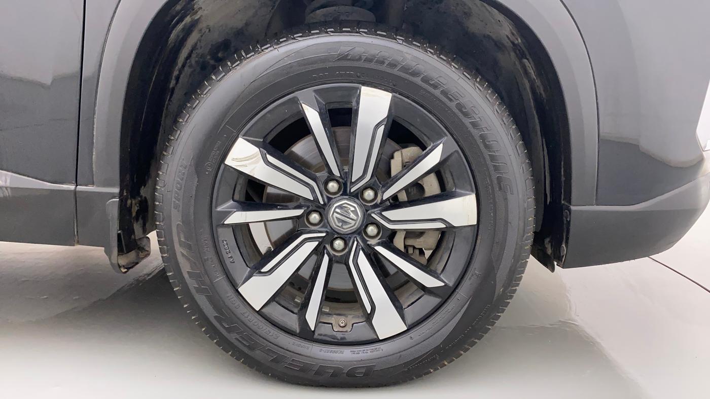 2020 MG HECTOR SHARP 1.5 DCT PETROL, CNG, Automatic, 75,186 km, Right Front Wheel