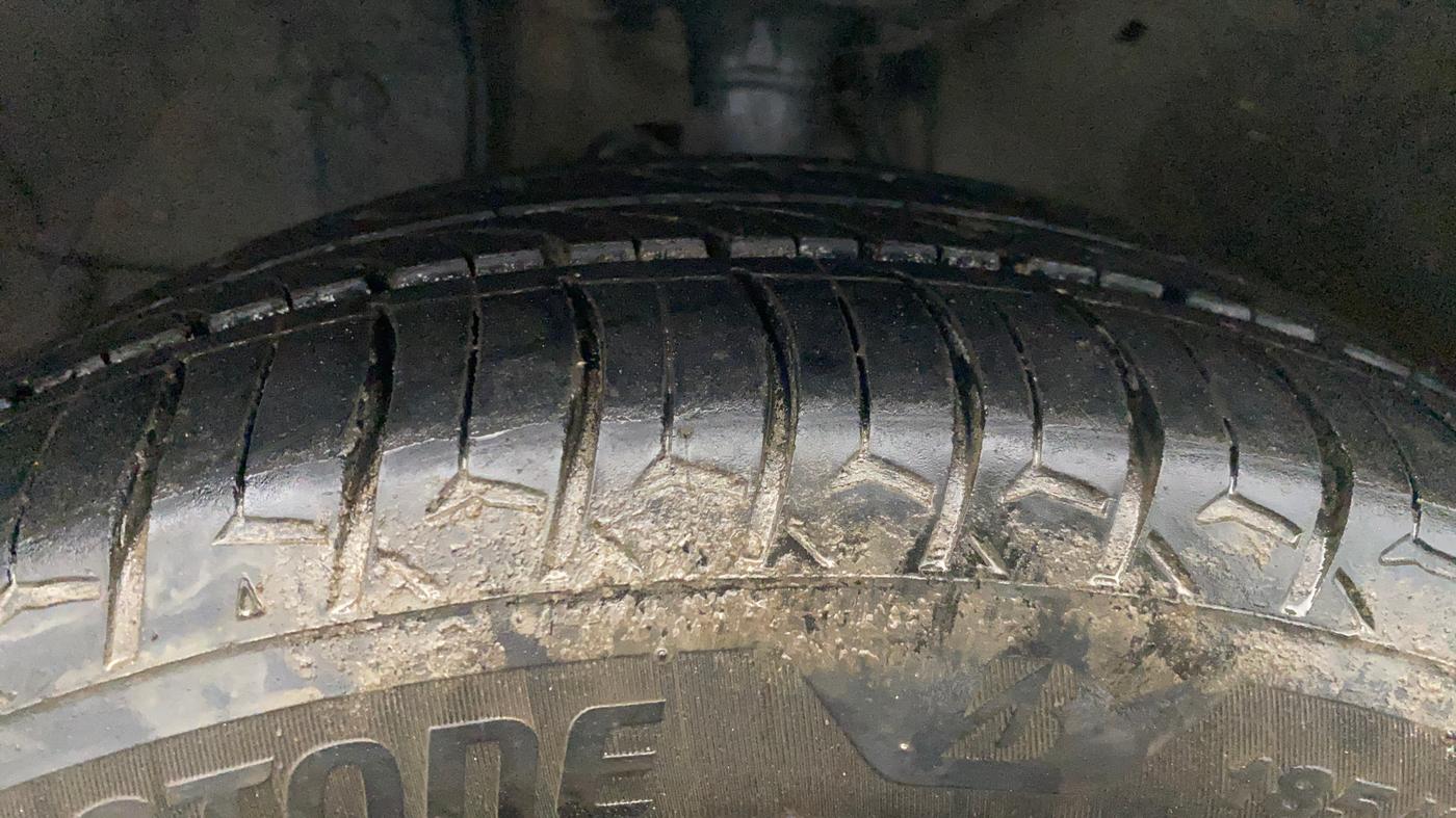 2019 Honda City 1.5L I-DTEC V, Diesel, Manual, 1,05,192 km, Left Front Tyre Tread