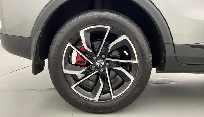 2021 MG ASTOR SAVVY 1.3 TURBO AT S RED, Petrol, Manual, 8,322 km, Right Rear Wheel