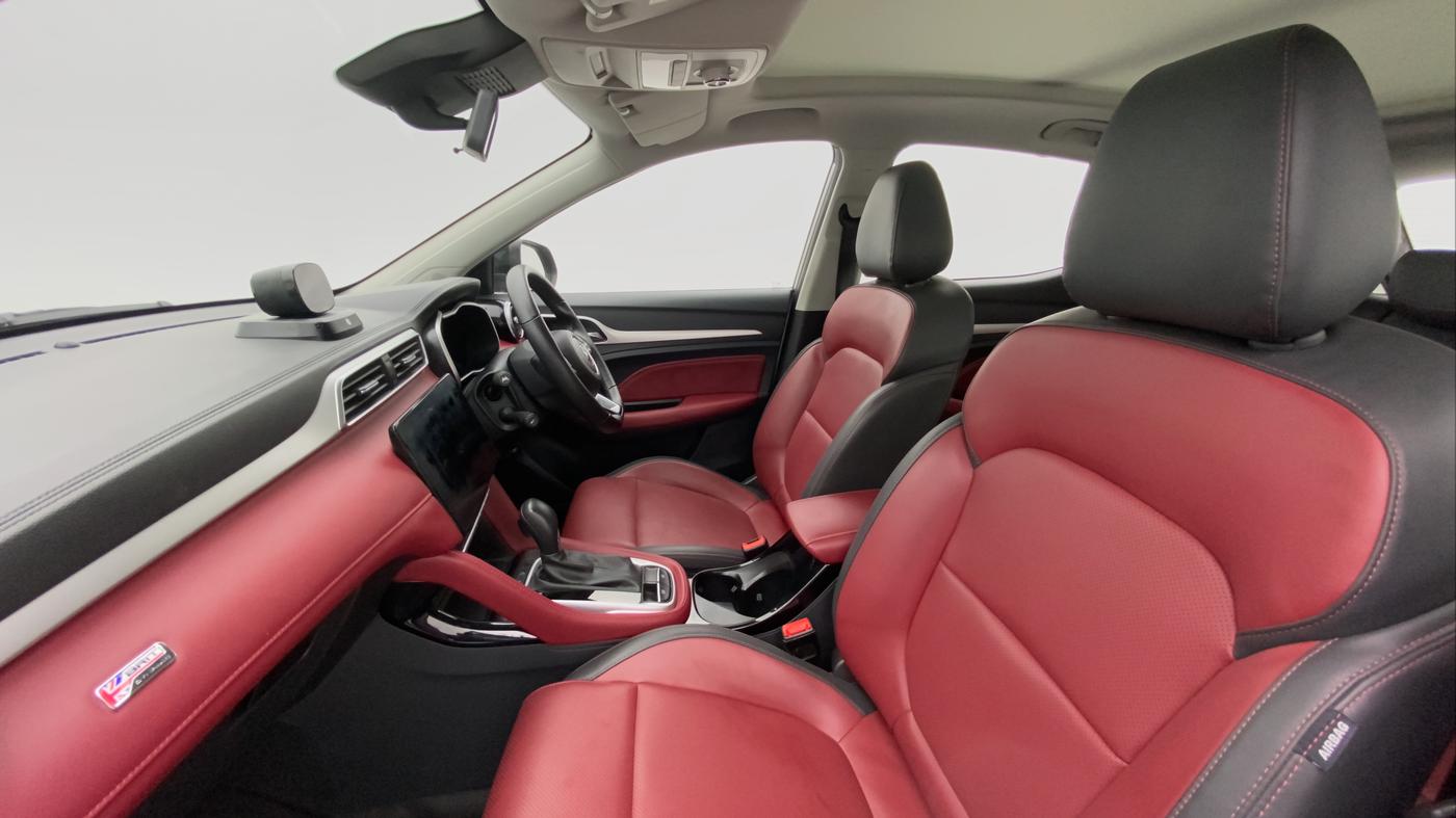 2021 MG ASTOR SAVVY 1.3 TURBO AT S RED, Petrol, Manual, 8,322 km, Right Side Front Door Cabin