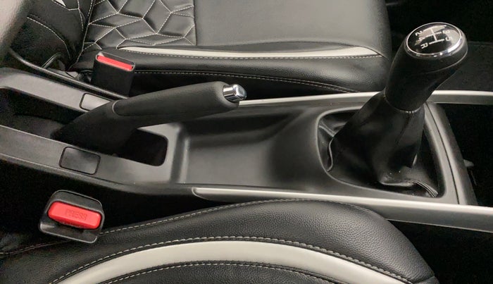 2017 Maruti Baleno DELTA PETROL 1.2, Petrol, Manual, 22,549 km, Gear Lever