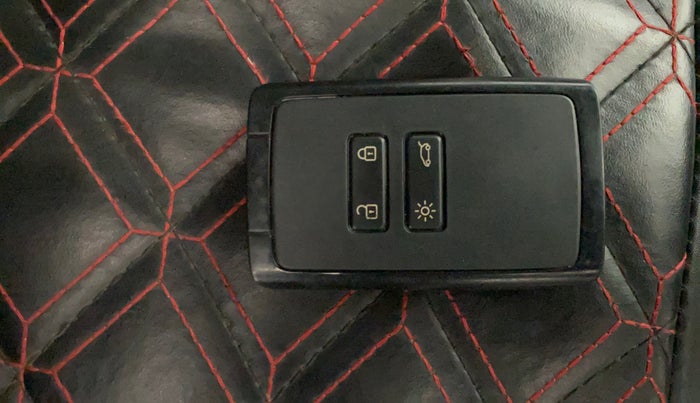 2022 Renault TRIBER RXZ, Petrol, Manual, 19,413 km, Key Close Up