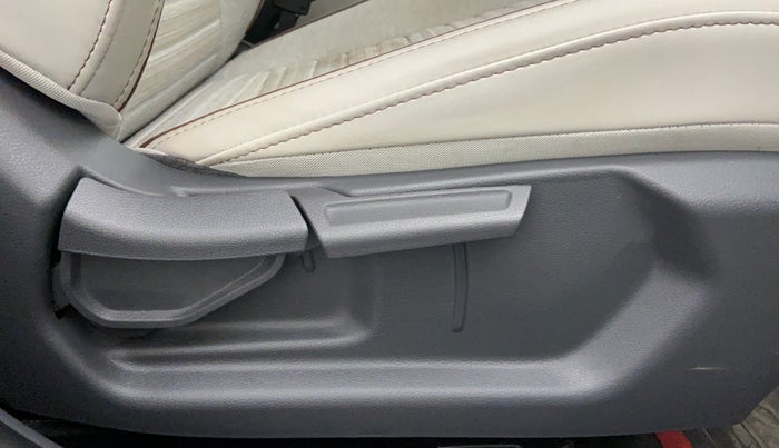 2022 Hyundai AURA S CNG, CNG, Manual, 9,259 km, Driver Side Adjustment Panel