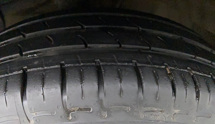 2022 Hyundai AURA S CNG, CNG, Manual, 9,259 km, Right Front Tyre Tread