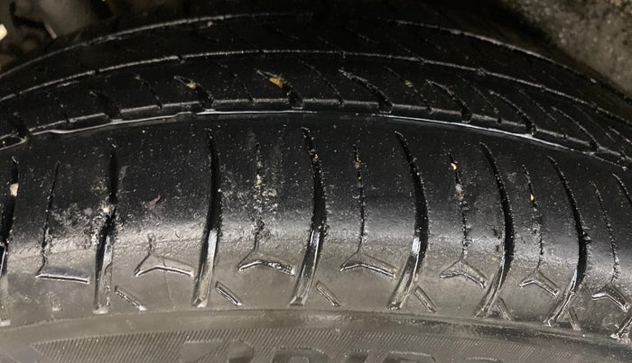 2018 Maruti Wagon R 1.0 VXI AMT, Petrol, Automatic, 91,779 km, Right Rear Tyre Tread