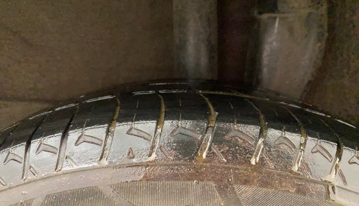 2019 Hyundai NEW SANTRO SPORTZ CNG, CNG, Manual, 91,203 km, Left Rear Tyre Tread