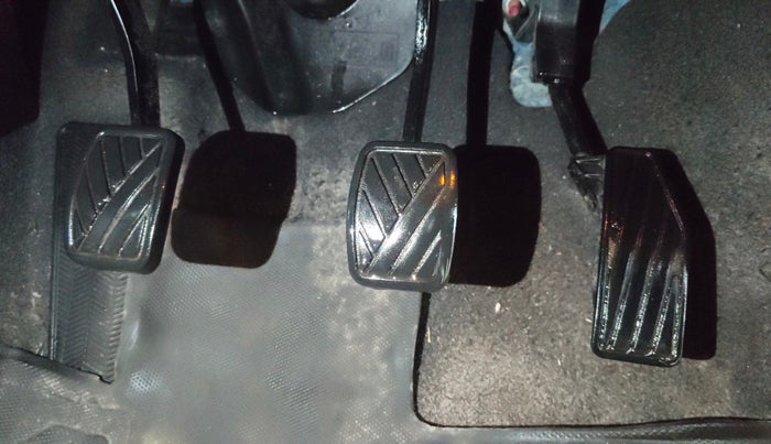 2022 Maruti Baleno ALPHA PETROL 1.2, Petrol, Manual, 68,045 km, Pedals