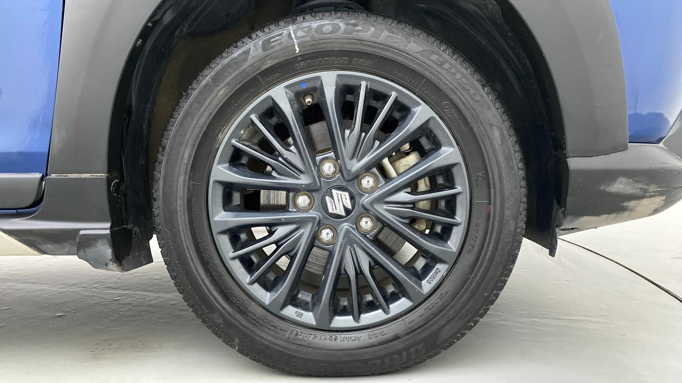 2020 Maruti XL6 ALPHA SHVS  MT, Petrol, Manual, 43,501 km, Right Front Wheel
