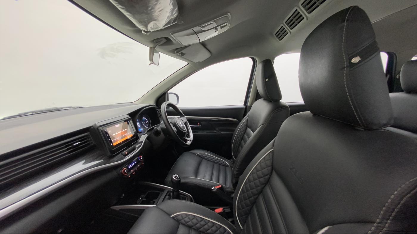 2020 Maruti XL6 ALPHA SHVS  MT, Petrol, Manual, 43,501 km, Right Side Front Door Cabin