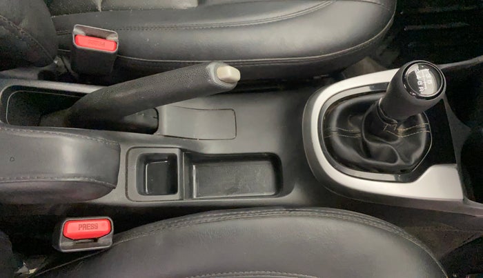 2020 Honda WR-V 1.5L I-DTEC VX MT, Diesel, Manual, 76,808 km, Gear Lever