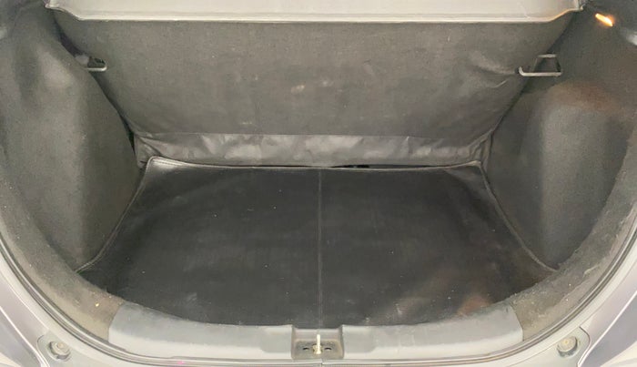 2020 Honda WR-V 1.5L I-DTEC VX MT, Diesel, Manual, 76,808 km, Boot Inside