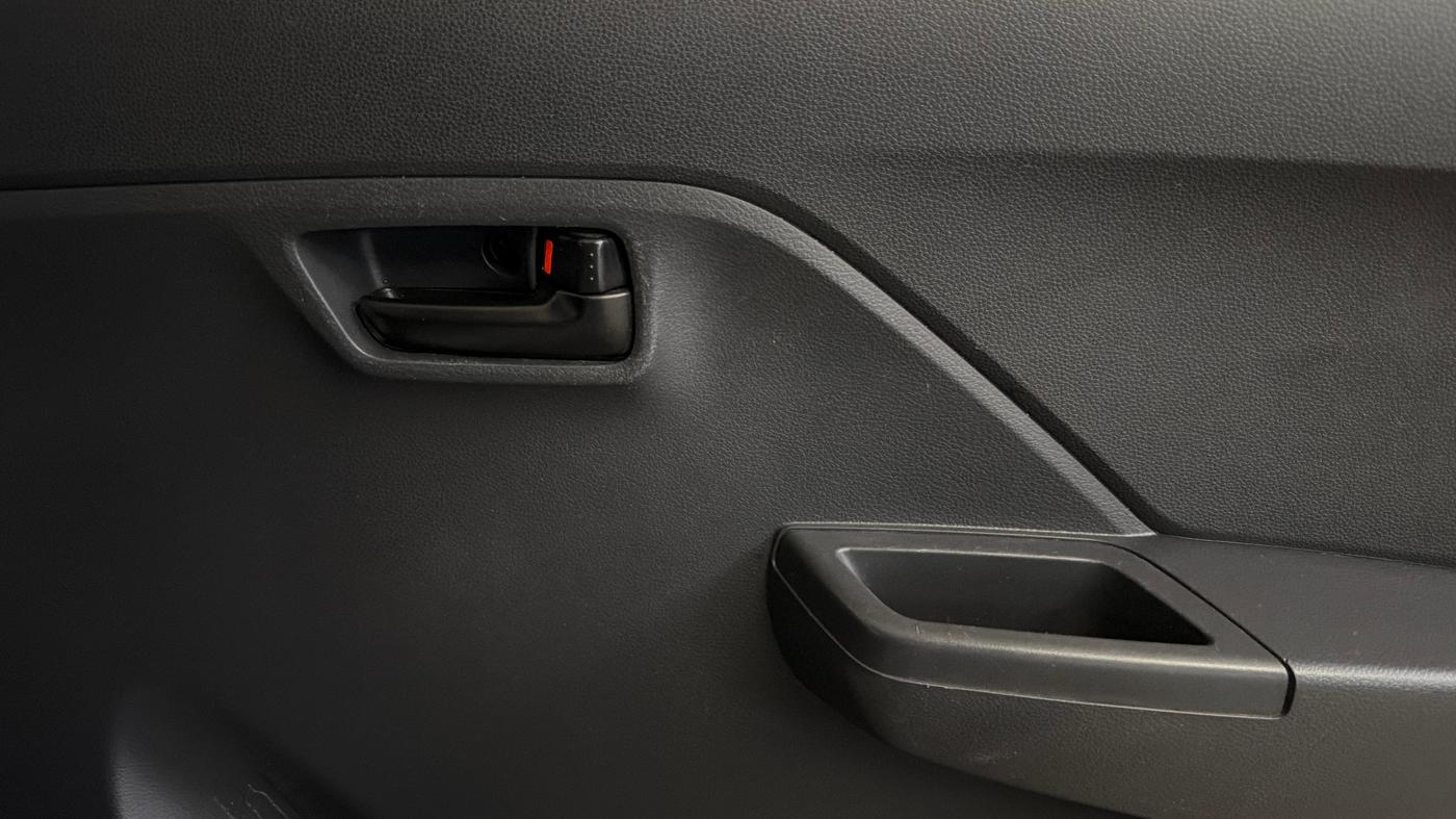 2023 Maruti Alto K10 VXI, Petrol, Manual, 33,444 km, Driver Side Door Panels Control