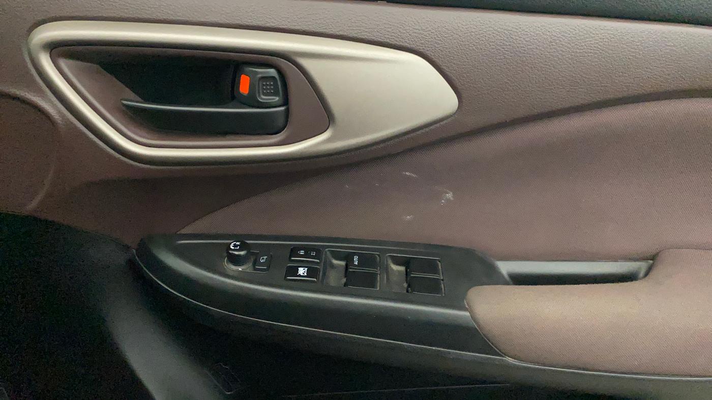 2024 Maruti FRONX DELTA PLUS 1.2L AGS, Petrol, Automatic, 28,137 km, Driver Side Door Panels Control