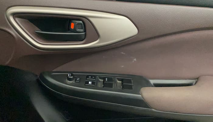2024 Maruti FRONX DELTA PLUS 1.2L AGS, Petrol, Automatic, 28,137 km, Driver Side Door Panels Control