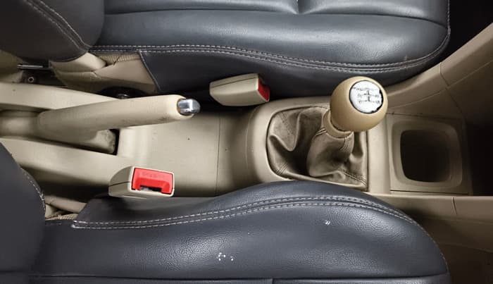 2016 Maruti Swift Dzire VXI, Petrol, Manual, 66,299 km, Gear Lever