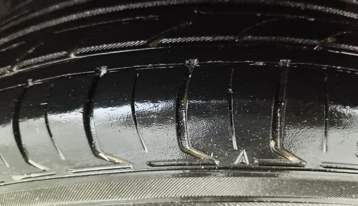 2016 Maruti Swift Dzire VXI, Petrol, Manual, 66,299 km, Left Rear Tyre Tread