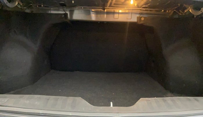 2016 Maruti Ciaz VXI, Petrol, Manual, 25,898 km, Boot Inside