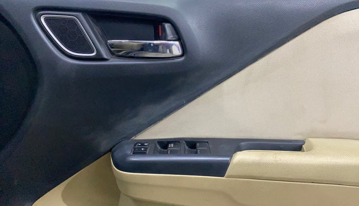 2017 Honda City 1.5L I-VTEC V MT, Petrol, Manual, 1,27,508 km, Driver Side Door Panels Control