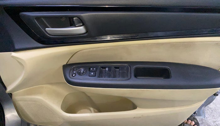 2018 Honda Amaze 1.2L I-VTEC S, Petrol, Manual, 90,647 km, Driver Side Door Panels Control