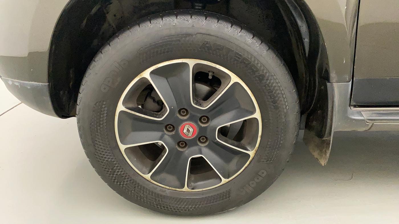 2017 Renault Duster RXS CVT, Petrol, Automatic, 68,741 km, Left Front Wheel